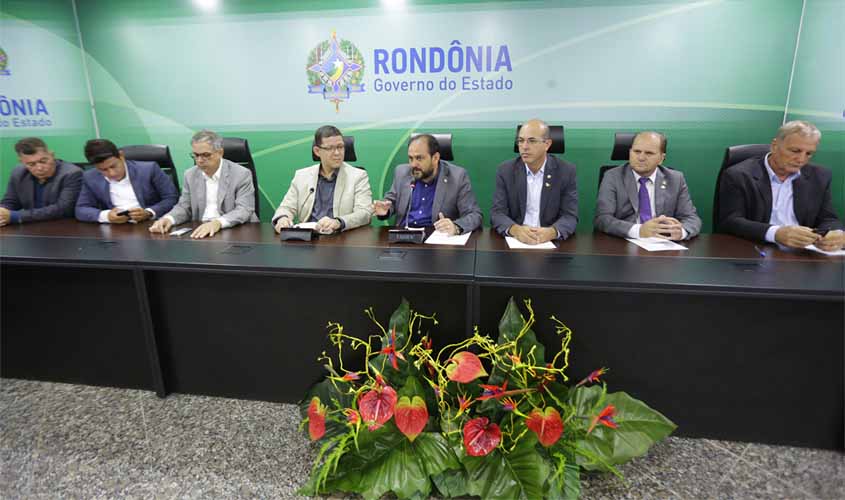 Laerte Gomes avalia como produtivo encontro de deputados com governador e secretários