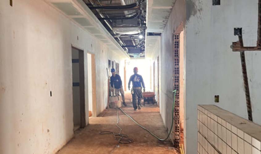 Obras no Hospital avançam com instalações e serviços de infraestrutura