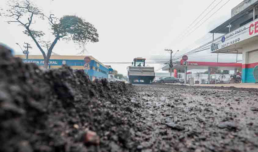 Prefeitura fará o asfaltamento da avenida Calama assim que cessarem as chuvas