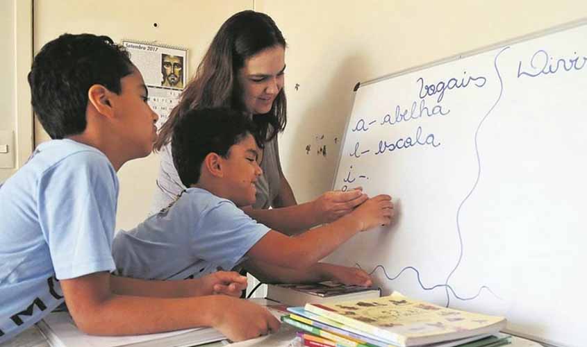 Rondônia: a pedagogia, a geografia e a educação domiciliar