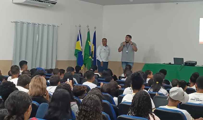 Maio Laranja: Prefeitura promove rodada de palestras para crianças e adolescentes sobre o enfrentamento ao abuso e à exploração sexual