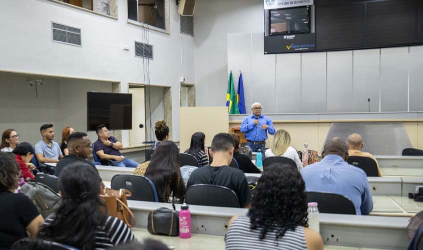 Prefeitura de Porto Velho oferece curso avançado de Libras aos servidores