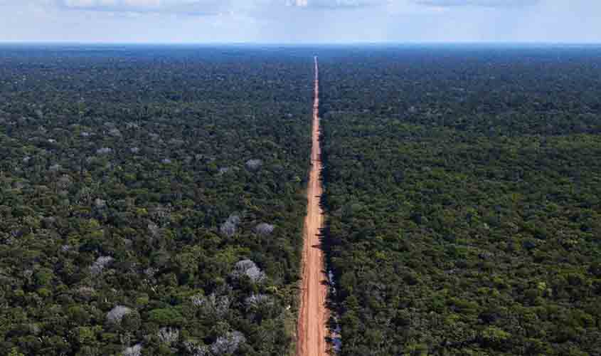 Ministério dos Transportes publica relatório sobre obras de recuperação da BR-319/AM  e avança em debate de duas décadas