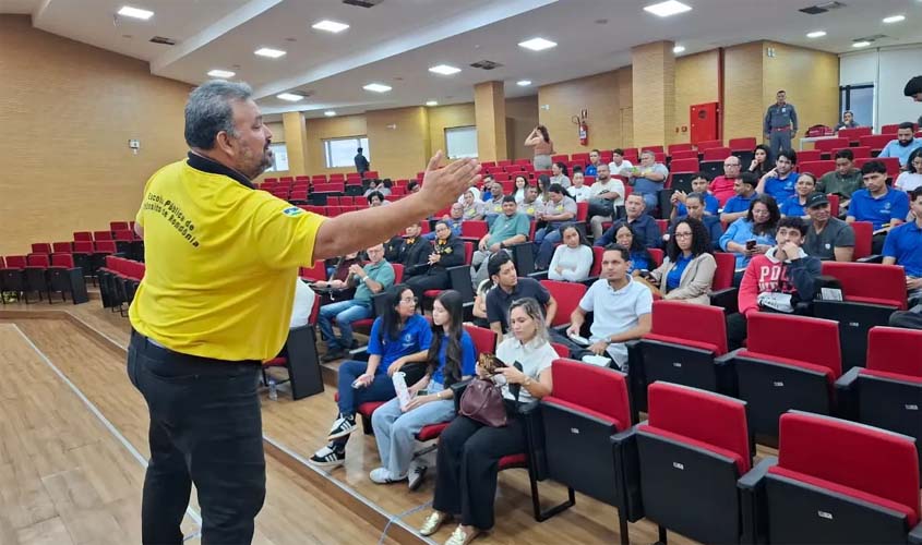 Detran-RO leva campanha à Assembleia Legislativa
