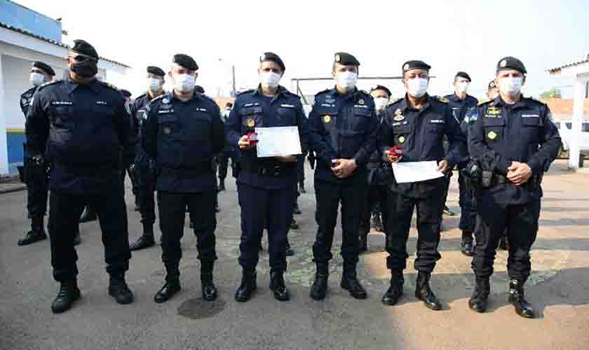 Zona Sul da Capital - Policiais Militares são homenageados com Moeda Comemorativa