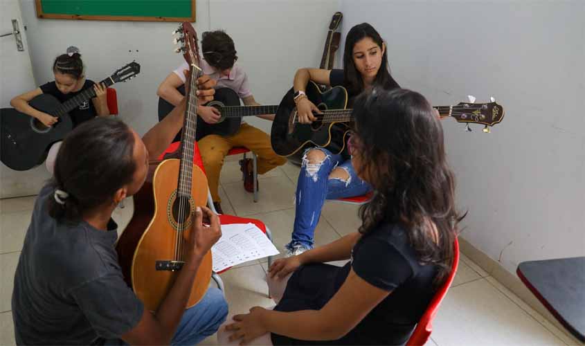 Fundação Cultural recebe mais de 20 novos instrumentos do CTPM IV