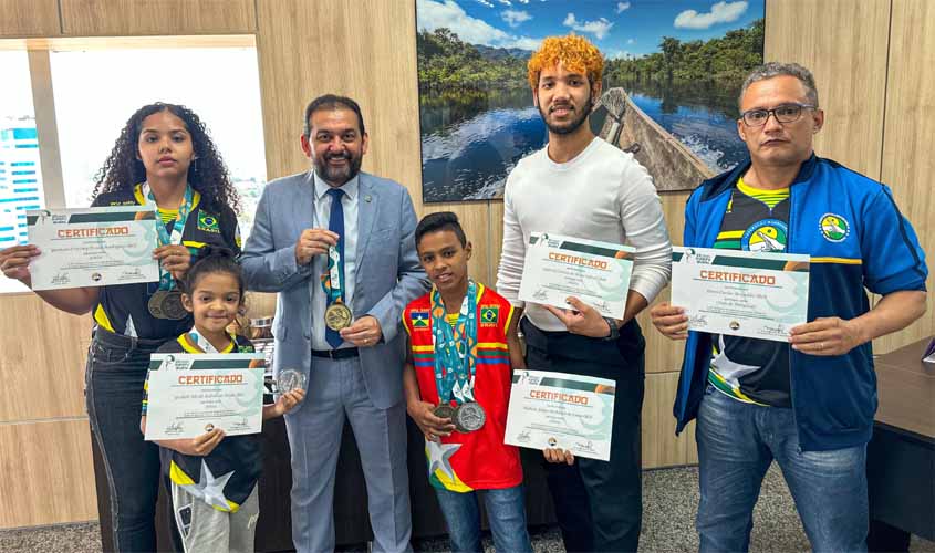 Deputado Laerte Gomes recebe membros da Delegação Rondoniense de Kung-fu Wushu