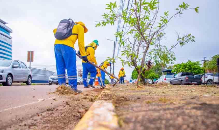 Prefeitura de Porto Velho intensifica mutirões de limpeza em diferentes pontos da cidade