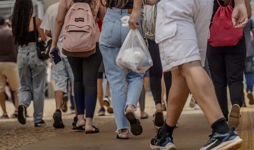 População em situação de rua é tema de redação da reaplicação do Enem