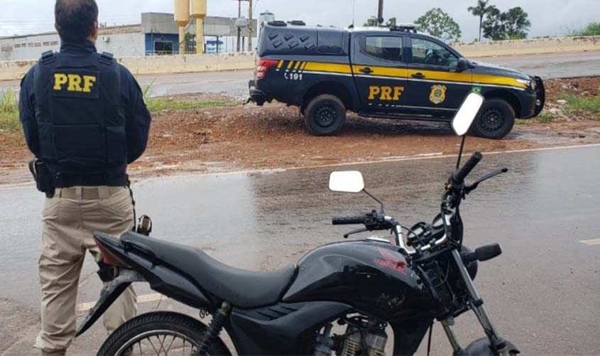 PRF recupera moto adulterada e prende homem acusado do crime