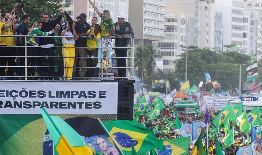 O golpismo não vai derrotar a democracia no Brasil