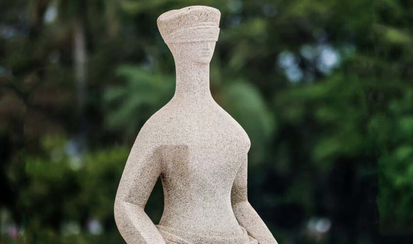 STF afasta condenação de homem que furtou garrafa de vinho de R$ 19,90