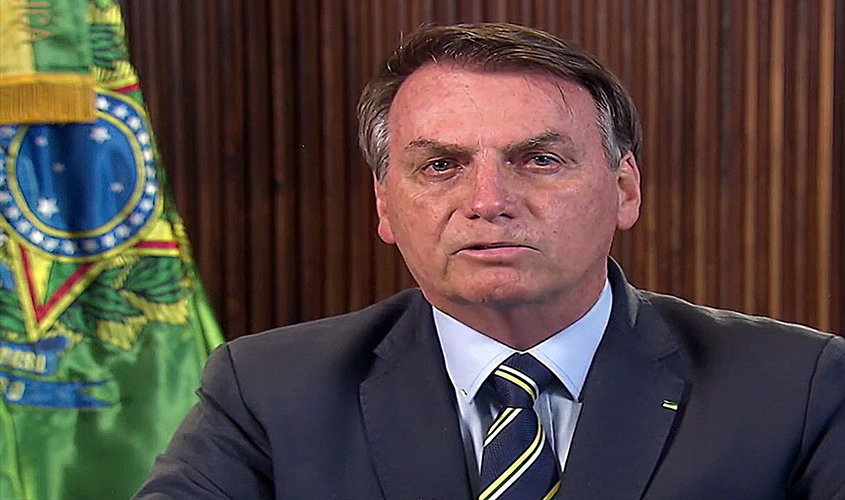 Bolsonaro pede que população repense ida a manifestações de domingo