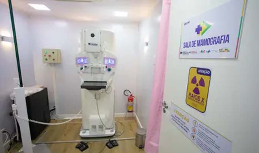 Agora Tem Especialistas leva carretas de saúde da mulher a 18 municípios