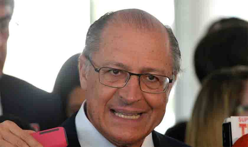 PT confirma indicação de Alckmin para vice de Lula