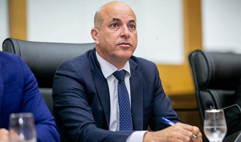 Deputado sofre acidente na BR-429