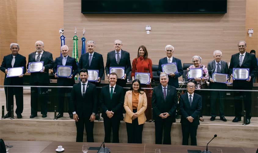 Membros do TJRO e Associação dos Magistrados de Rondônia são homenageados pela ALE