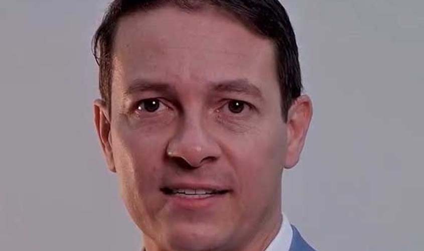 Fernando da Blue Ray visita mutirão e critica corrupção na saúde