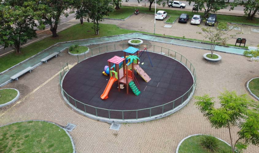 Programa Adote uma Praça transforma espaços em Porto Velho