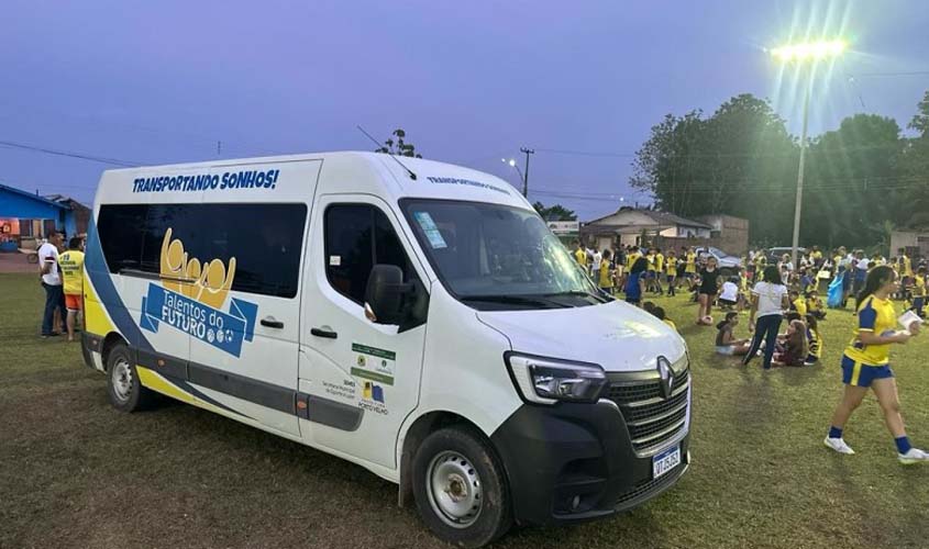 Ponta do Abunã recebe van para transporte de atletas do programa Talentos do Futuro