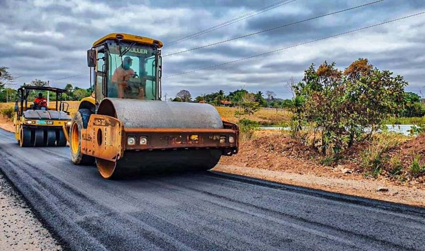 Governo de Rondônia já atendeu mais de mil quilômetros de rodovias pavimentadas em todas as regiões do Estado