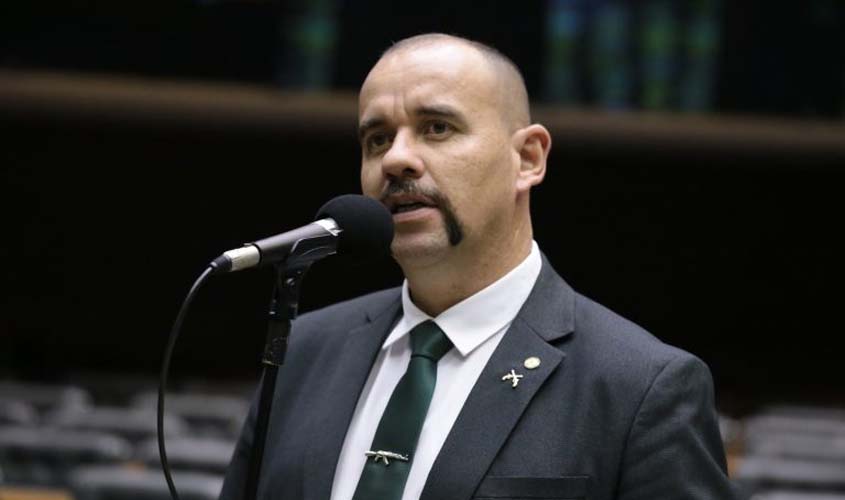 Projeto proíbe saída de pedófilos presos