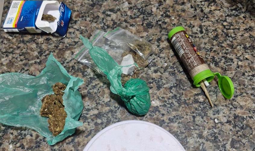 PM apreende drogas e prende dois suspeitos em Cacoal