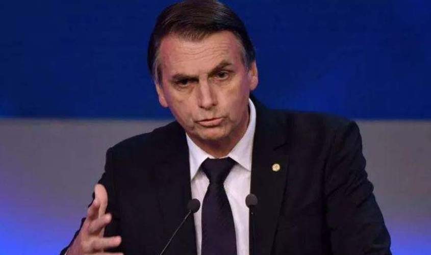 Nomes para Itamaraty e Meio Ambiente saem até amanhã, diz Bolsonaro