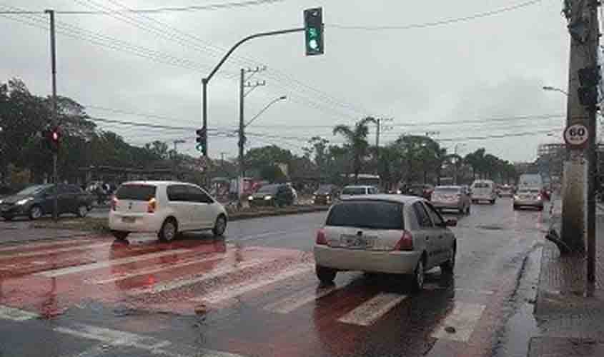 Brasileiros devem aproveitar o feriadão sendo mais cuidadosos nas estradas