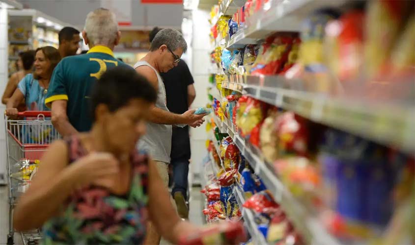 Governo amplia uso do vale-refeição e alimentação