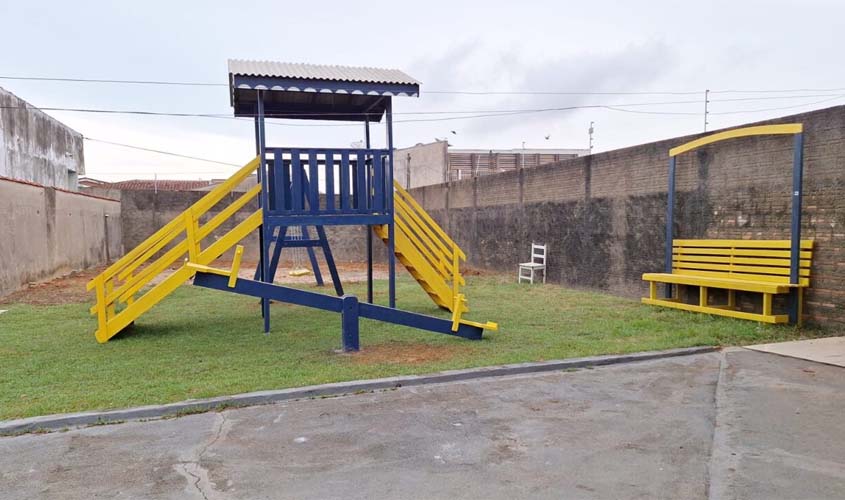 Parquinho para abrigo infantil é feito por reeducandos