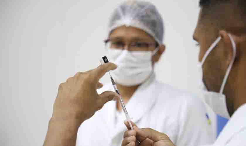Manual de Vacinação contra a covid-19 unifica orientações sobre procedimentos nas salas de imunização