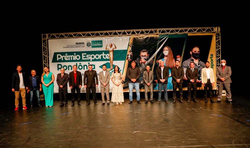 Melhores do esporte rondoniense são homenageados em solenidade no Teatro Palácio das Artes