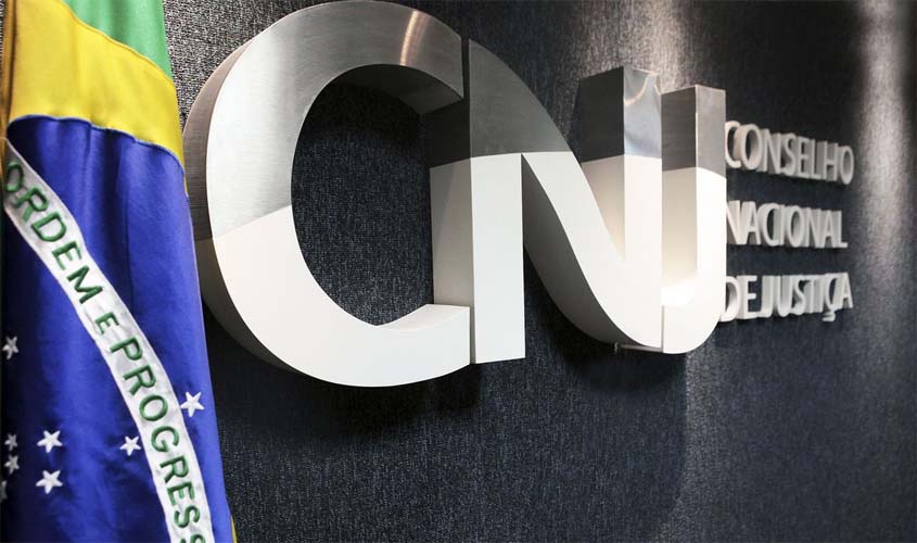 CNJ suspende redes sociais de desembargadora por apoio a atos ilegais