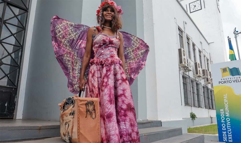 Bailarina da Praça celebra festa neste domingo (14)