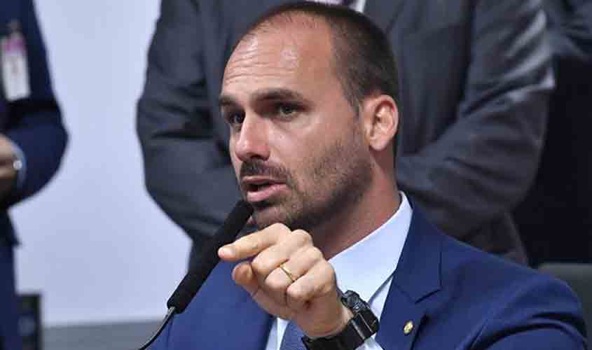 Eduardo Bolsonaro e Bia Kicis celebraram reabertura do comércio em Manaus