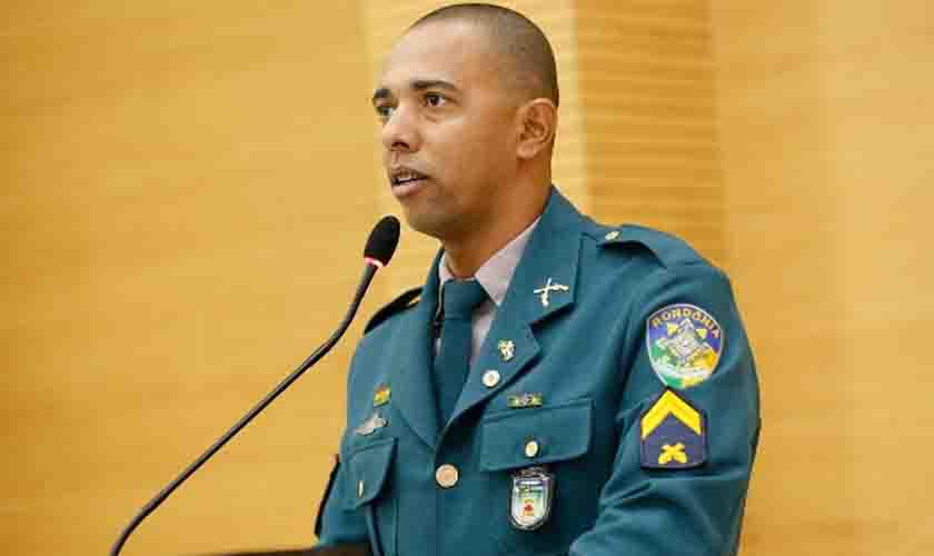 Polícia faz operação contra deputado estadual Cabo Jhony Paixão, suspeito de corrupção