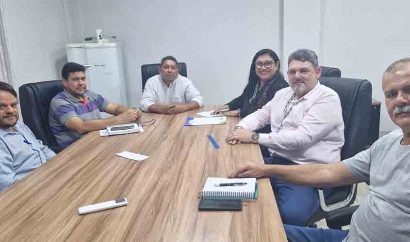 AROM apresenta projetos para 2025 à equipe técnica