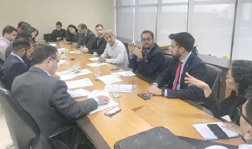 Prefeitura conclui acordo que garante avanço da regularização fundiária no bairro Aponiã