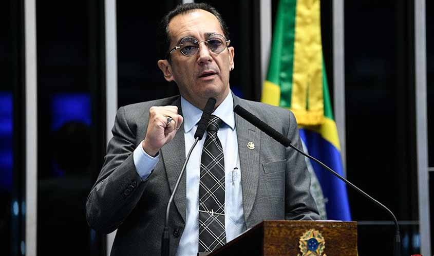 Jorge Kajuru critica privilégios de ministros do STF