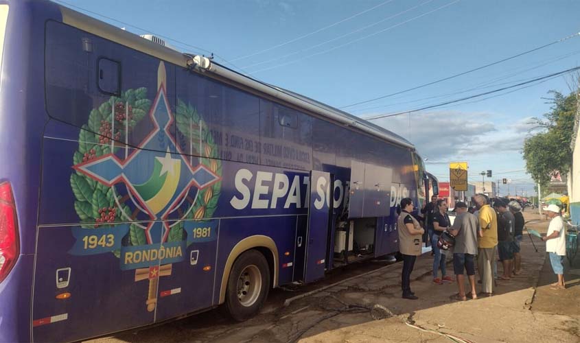 Moradores dos bairros Mariana e São Francisco realizam cadastro socioeconômico para Regularização Fundiária