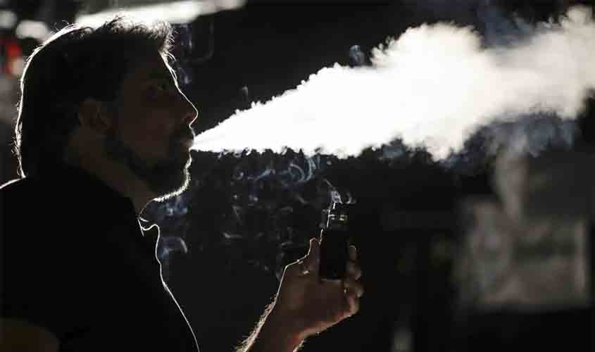 STF suspende julgamento sobre venda de cigarros saborizados