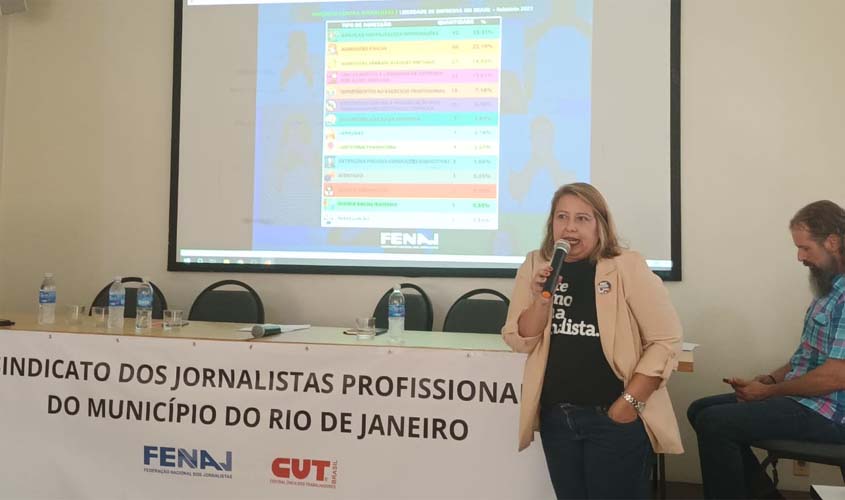 Violência contra jornalistas no Brasil cai, mas cerceamento judicial preocupa
