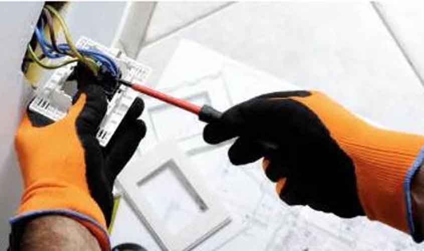 Energisa compartilha orientações de segurança com a rede elétrica durante reformas em casa