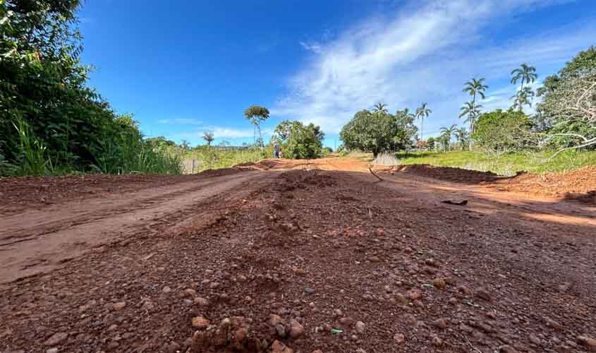 Prefeitura de Porto Velho realiza melhorias em estradas vicinais de Vista Alegre do Abunã