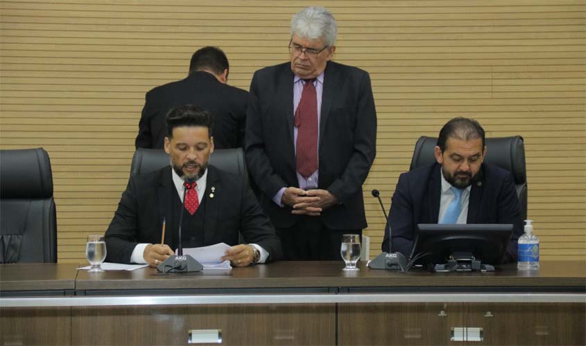 Assembleia derruba veto e mantém aplicação do Projeto Escola Segura e Cidadã em Rondônia