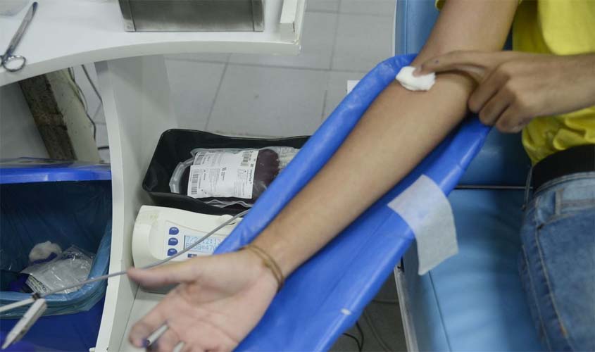 Campanha de incentivo à doação de sangue marca Dia Mundial do Doador