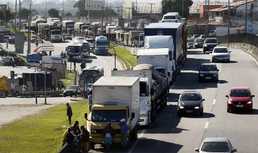 STF declara constitucional lei que criou o MEI-Caminhoneiro