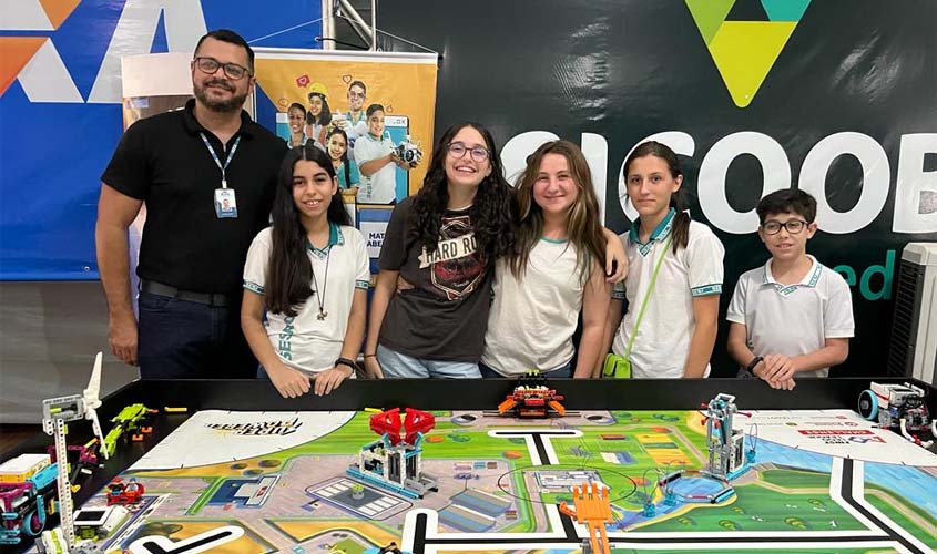 Alunos do SESI apresentam projetos de robótica no evento Conexão Sebrae