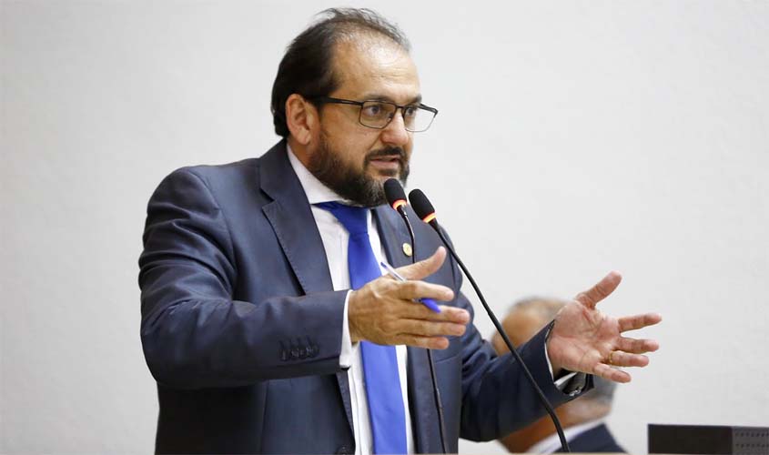 Deputado Laerte Gomes participa de reunião com a Azul no aeroporto de Ji-Paraná